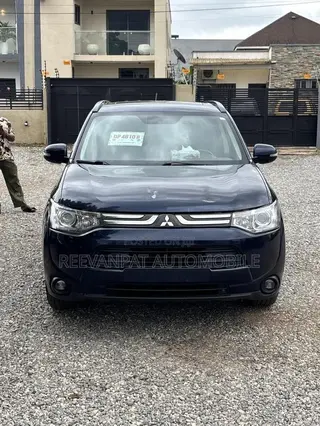 Mitsubishi Outlander 2015 Blue