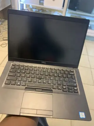 Laptop Dell Latitude 5400 8GB Intel Core i5 SSD 256GB