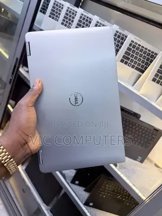 Laptop Dell Latitude 7400 2-in-1 8GB Intel Core i5 SSD 256GB