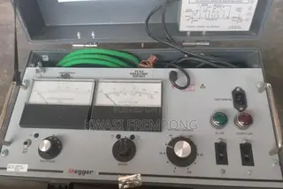 Megger 15kV DC Insulation Tester (Heavy-Duty/Analog)