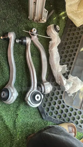 Mercedes Benz C250 W204 Lower Arms Set