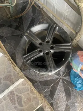 BMW Rim 17inches