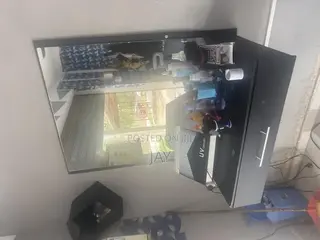 Barbering Mirror