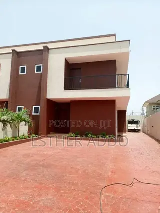 3bdrm Duplex in Spintex for rent