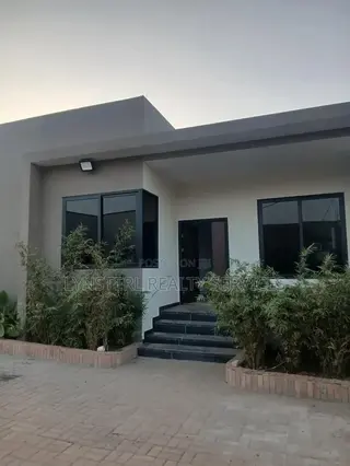 3bdrm Townhouse/Terrace in Lynsterl, Frafraha for sale
