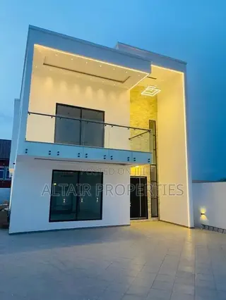 4bdrm House in Accra Metropolitan for sale