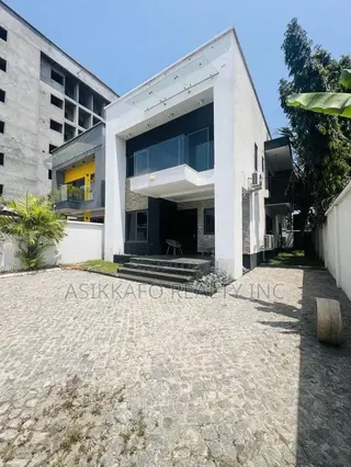 4bdrm Duplex in Goil Station Area, Tseaddo for rent