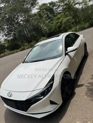 Hyundai Elantra SEL 2023 White