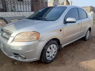 Chevrolet Aveo 2012 Silver