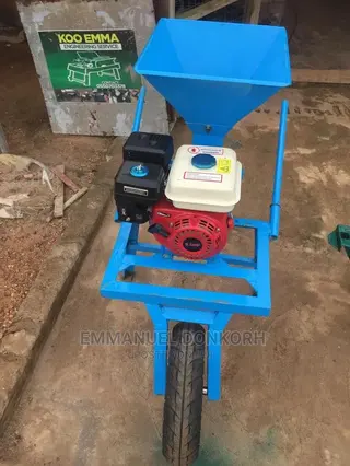 Palm-Nut Cracker/Breaker