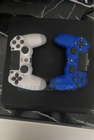 Sony PS4 Slim 500GB With 2 Controllers
