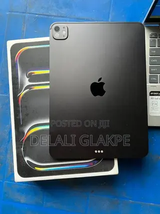 Apple iPad Pro 11 (2025) 256 GB Black