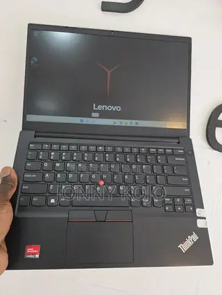 Laptop Lenovo ThinkPad E14 Gen 3 16GB AMD Ryzen 7 SSHD (Hybrid) 256GB