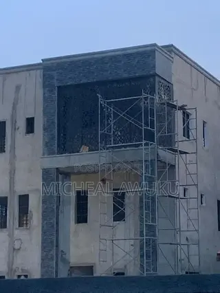 Master Tiler and Stone Cladding Art