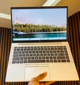 Laptop HP EliteBook 840 G7 16GB Intel Core i5 SSD 256GB