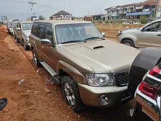 Nissan Patrol 2015 Gold