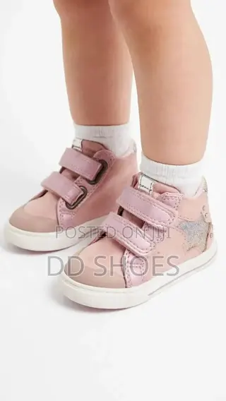Pink High-Top Baby Girls Sneakers With Double Velcro and Glitter Star