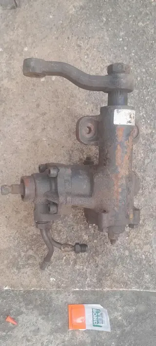 Nissan Hardbody Steering Port