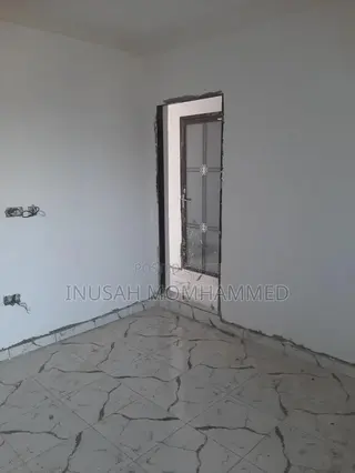 1bdrm Apartment in Inusah, The Mall for rent