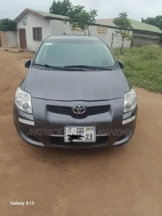 Toyota Auris 2012 Gray