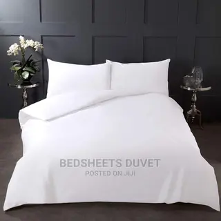 White Zipper Enclosed Duvet Cover Set