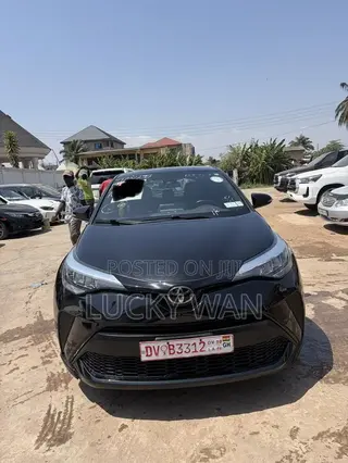 Toyota C-HR LE FWD 2020 Black