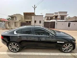Jaguar XE 2017 Black
