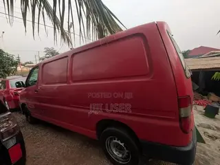Toyota HiAce 2008 Red