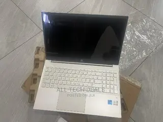 New Laptop HP Pavilion 15 8GB Intel Core I5 SSD 512GB