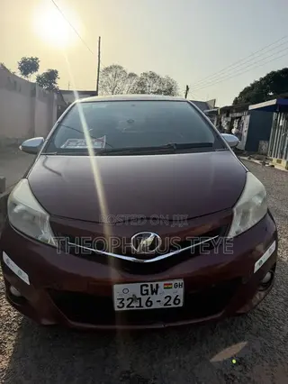 Toyota Vitz 2012 Brown