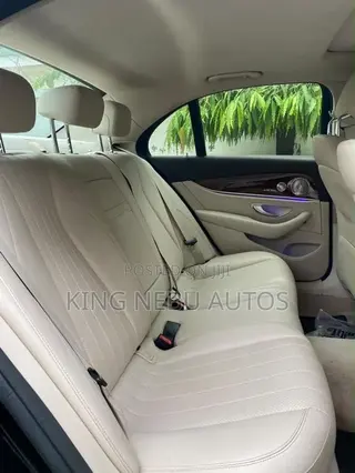 Mercedes-Benz E300 2018 Black