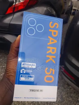New Tecno Spark 50 128 GB Silver
