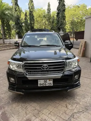 Toyota Land Cruiser 4.0 V6 GX-R 2015 Black