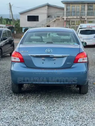 Toyota Belta 2012 Blue