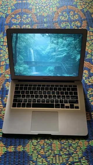 Laptop Apple MacBook Air 8GB Intel Core i7 SSD 256GB