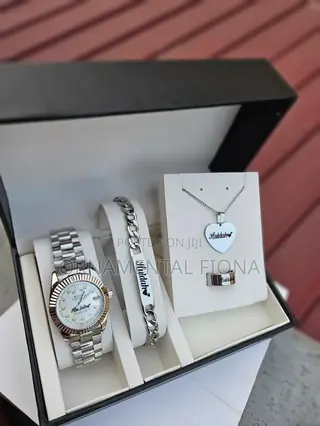 Customized Gold and Silver Jewelry