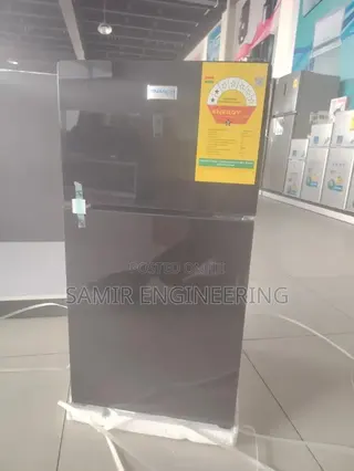 Nasco Nasf2-11fl-B: The Mirror-Finish 86l Table Top Refrigerator