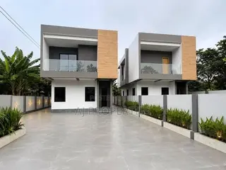 4bdrm House in Adenta for sale