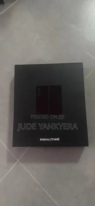 New Samsung Galaxy Z Fold 5 256 GB Rose Gold