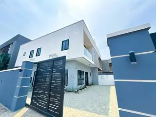 3bdrm House in Adenta Ssnits Flat for sale
