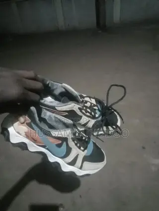 Nike Casual Shoe