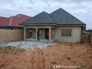 3bdrm House in Adjen Kotoku, Amasaman for sale