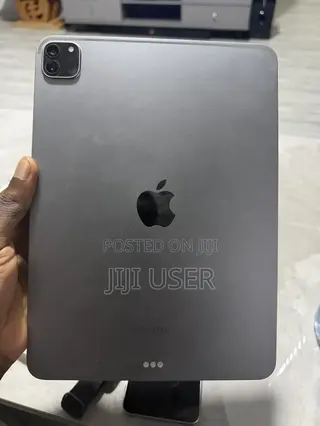 Apple iPad Pro 11 (2022) 128 GB Black