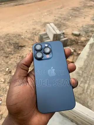 Apple iPhone 15 Pro 128 GB Blue