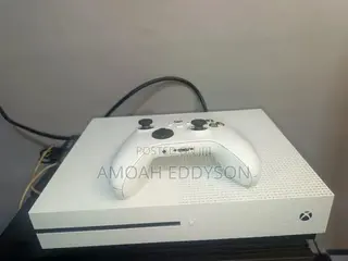 Xbox S One 1TB With No Game and With One Controller
