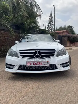 Mercedes-Benz C250 2014 White