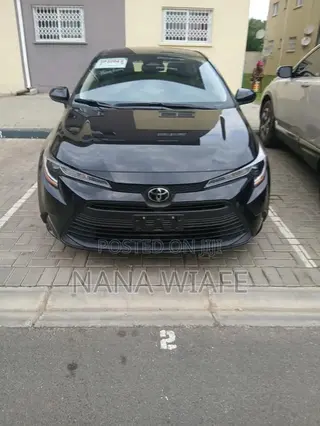 Toyota Corolla LE 2026 Black