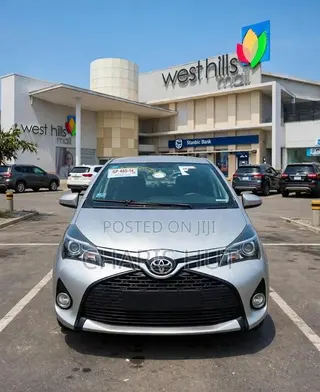 Toyota Yaris SE Hatchback 5dr 2015 Silver