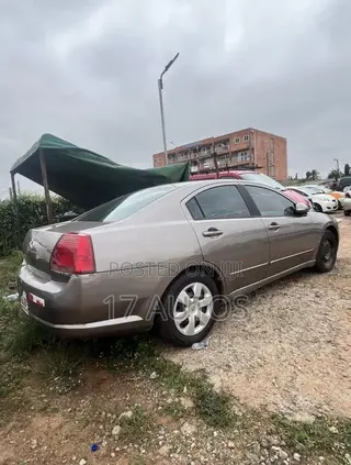 Mitsubishi Galant 2012 Brown