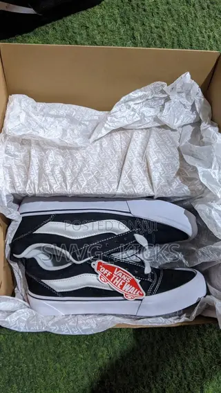 Vans Knu Skool